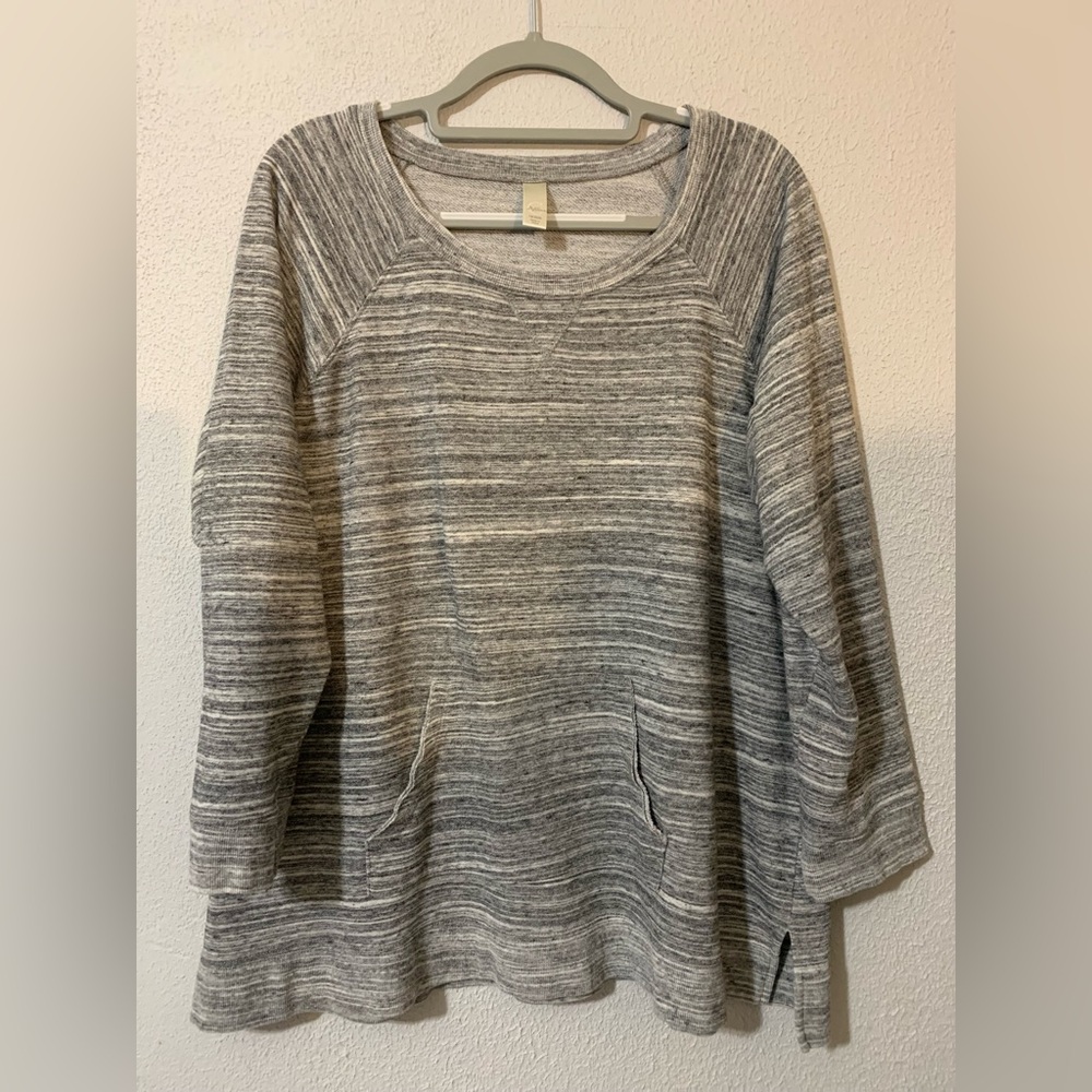 Womens C Active Grey White Crew Neck Sweater Size 18-20W